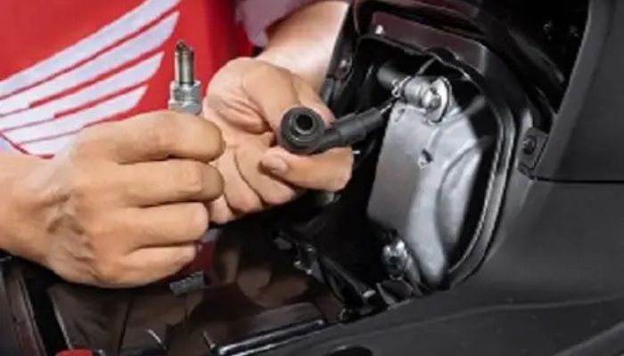 Langkah Merawat Busi Sepeda Motor agar Mesin Tetap Optimal