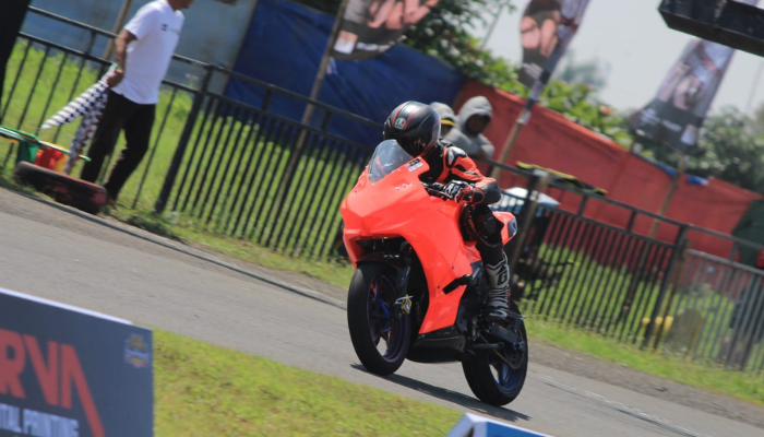 Ketua IMI Banjarnegara Guruh Tri Adi Putra Jadi Teladan di Tolak Miskin Mini Race 2025 Boyolali