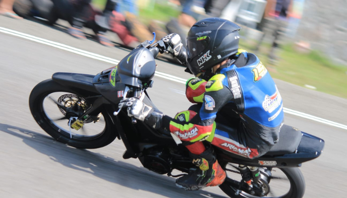 F1ZR DNRF Bawa M. Nanda Juara di Kelas Bebek 2T STD Tolak Miskin Mini Race 2025 Boyolali