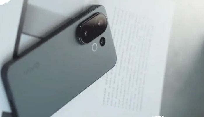Vivo S30 Pro Mini: Smartphone Ringkas dengan Dimensity 9300+, Sertifikasi Tahan Air Ekstrem, dan Kamera 50MP