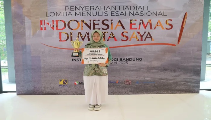Siswi SMAN 1 Bukateja Raih Juara Esai Nasional Bertema Indonesia Emas 2045