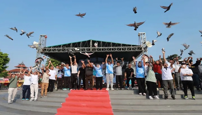 Resmi Launching CFD, CFN, dan Pemutaran Lagu Indonesia Raya di Kebumen