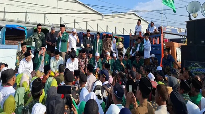 Taj Yasin Hadiri Istighotsah Rob di Sayung