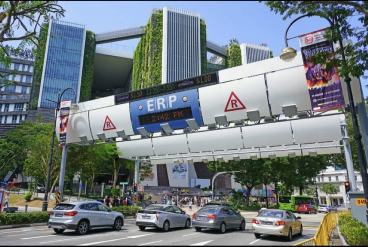 Sistem Jalan Berbayar Elektronik, atau Electronic Road Pricing (ERP), tengah jadi sorotan. Lalu apa bedanya dengan jalan tol? Apa tujuannya?