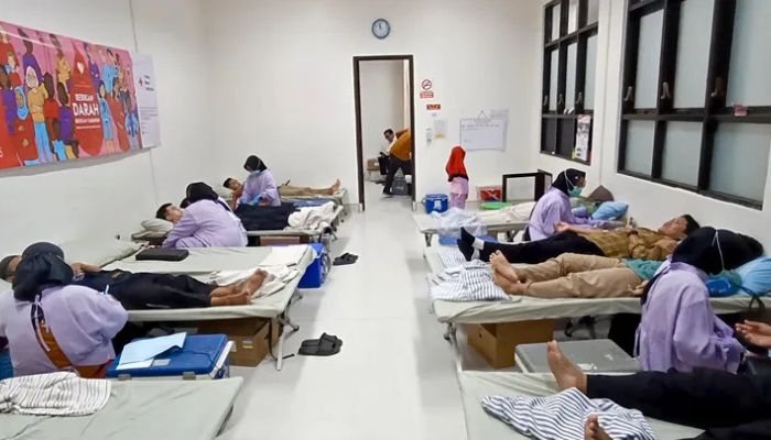 PMI Kebumen Gelar Donor Darah Meriah: Dapat Es Krim, Bakso, hingga Cek Mata Gratis!