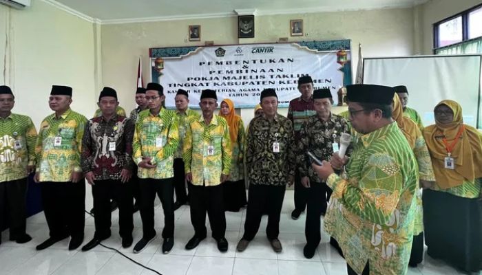 H Moch Murtaqi Resmi Pimpin Pokja Majelis Taklim Kebumen 2025–2028, Siap Perkuat Dakwah dan Ekonomi Umat