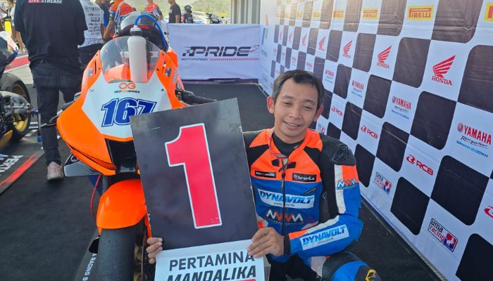 Iwan Setiawan Dominasi Race 1 SBK1000 dan SS600 Community di MRS 2025 Seri 2 Mandalika