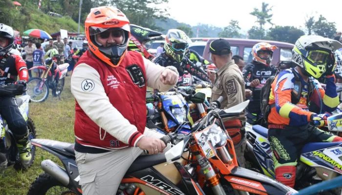 Wabup Dimas Ajak Nikmati Alam Purbalingga Tanpa Kompetisi di Trabas Jariyah 2 Goa Lawa Trail Adventure 2025