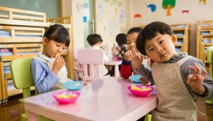 Cara Membangun Kebiasaan Makan Sehat Anak Melalui Pola Pengasuhan Positif