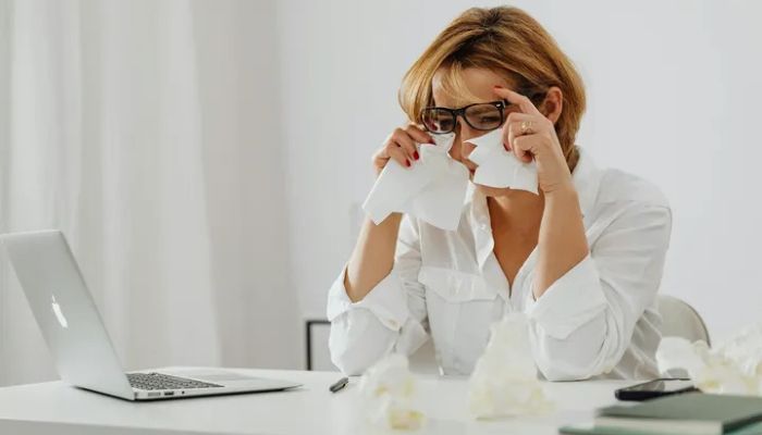 7 Dampak Emosional Cinta Bertepuk Sebelah Tangan yang Wajib Kamu Waspadai