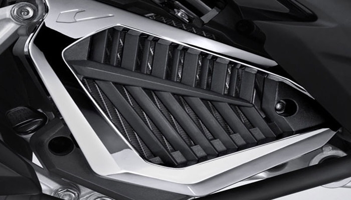 Garnish Radiator Honda PCX 160 – Aksen Stylish untuk Tampilan Motor Lebih Elegan