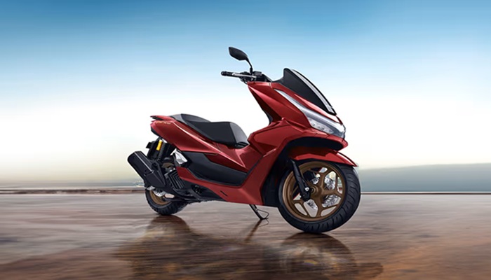 Spesifikasi Lengkap Honda PCX 160 2025: Skutik Premium 160 cc dengan Honda RoadSync dan HSTC