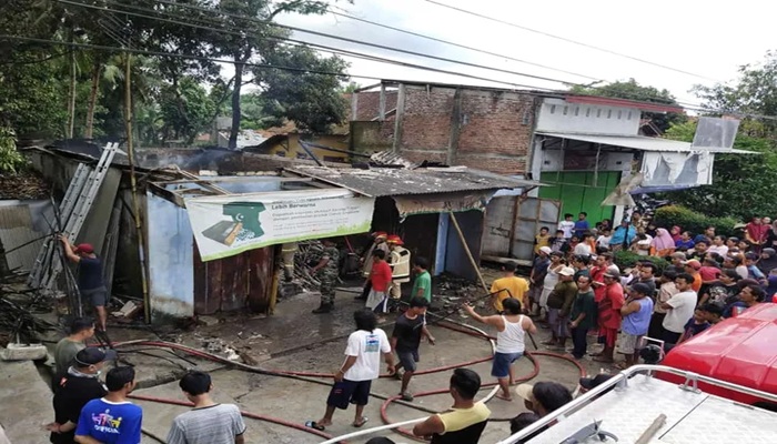 Toko Bangunan di Rakit Banjarnegara Ludes Terbakar Saat Ditinggal Makan Siang, Kerugian Capai Rp 135 Juta