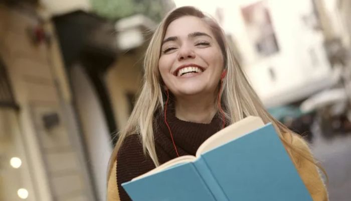 Bukan Sekadar Kata! Ini Rahasia Mantra Komunikasi yang Bikin Hati Tersentuh dan Hubungan Makin Harmonis