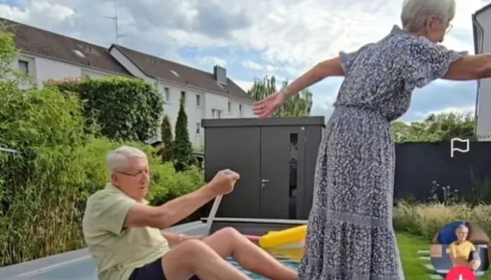 Heboh! Kakek Nenek di AS Ikut Tren Aura Farming Gara-Gara Rayyan Arka Dhika, Remaja Indonesia yang Viral!