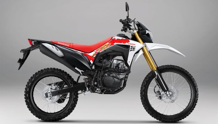 New Honda CRF 150L 2025 Resmi Dirilis di GIIAS! Ini Pembaruan Striping, Warna, dan Fitur Gahar yang Bikin Makin Tangguh