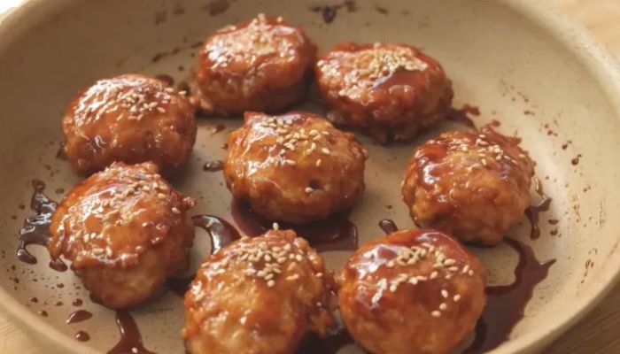 Resep Bola Ayam Ala Chef Devina, Bekal Sekolah Lezat dan Bergizi untuk Anak