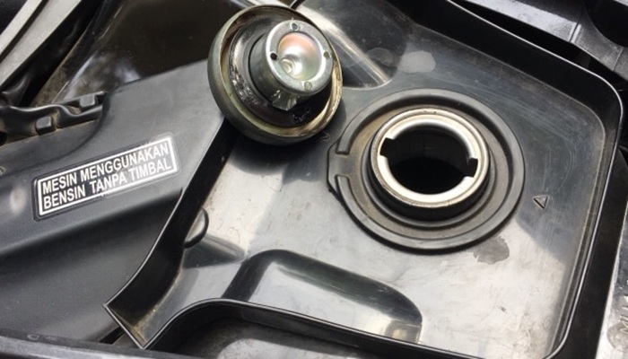 Kebersihan Tangki Bahan Bakar Motor