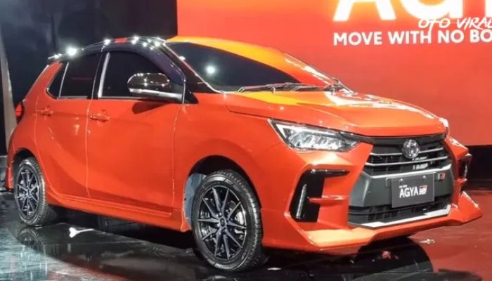 Toyota Agya vs Daihatsu Ayla 2025: Siapa Rajanya Mobil Irit BBM di Bawah Rp180 Jutaan?
