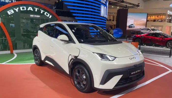 BYD Melejit di 2025, Tapi Penjualan Mobil Listrik Indonesia Malah Turun — Ini Biang Keladinya!