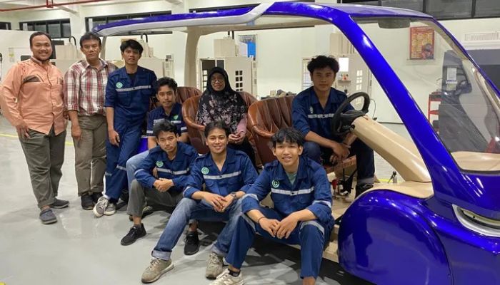 Buggy Car Hybrid Tenaga Surya: Muat 8 Penumpang, Tangguh di Tanjakan!