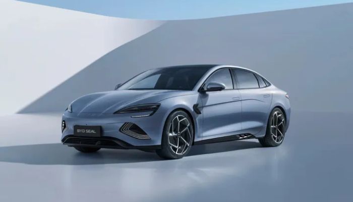 BYD Seal Resmi Meluncur di Indonesia: Sedan Listrik Mewah Rp639 Juta, Siap Tantang Tesla!