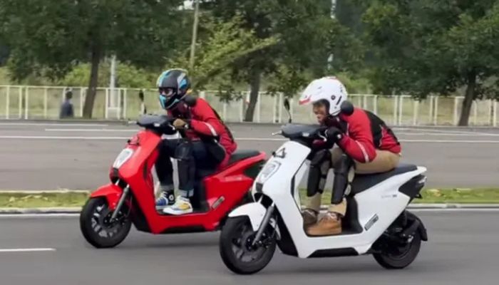 Motor Listrik Fast Charging
