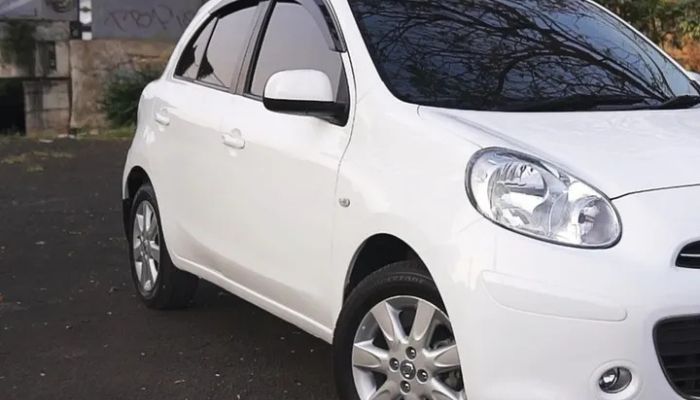 Nissan March: City Car Kompak dengan Kabin Luas, Nyaman untuk 5 Penumpang!