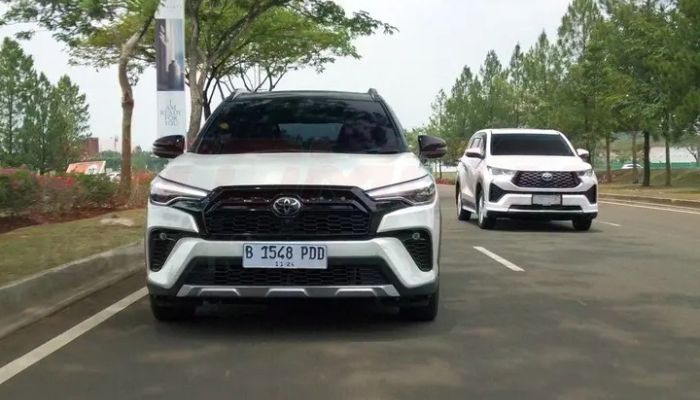 “Irit Bensin Tapi Bikin Kantong Menjerit!”: Fakta Mengejutkan Biaya Kepemilikan Toyota Corolla Cross Hybrid di Jakarta
