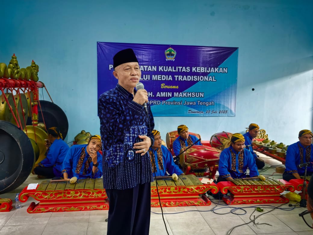 H. Amin Maksum Sosialisasikan Peningkatan Kualitas Kebijakan Lewat Media Tradisional di SD Muhammadiyah Danaraja