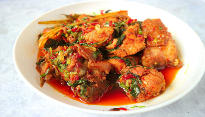 Resep Ayam Rica-Rica Pedas Menggoda, Rahasia Bumbu Meresap dan Wangi Rempah!