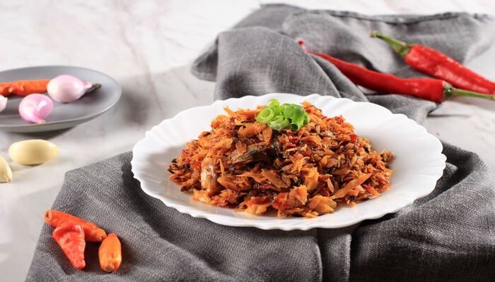 Resep Tongkol Suwir Pedas Kemangi: Lauk Sederhana, Rasanya Bikin Nambah Terus!